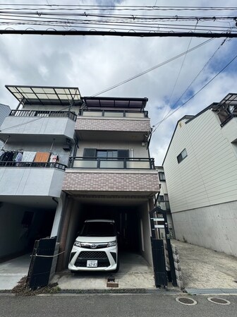 出口３丁目戸建貸家の物件外観写真